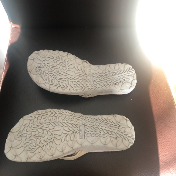 Merrell - Picture 2 of 3